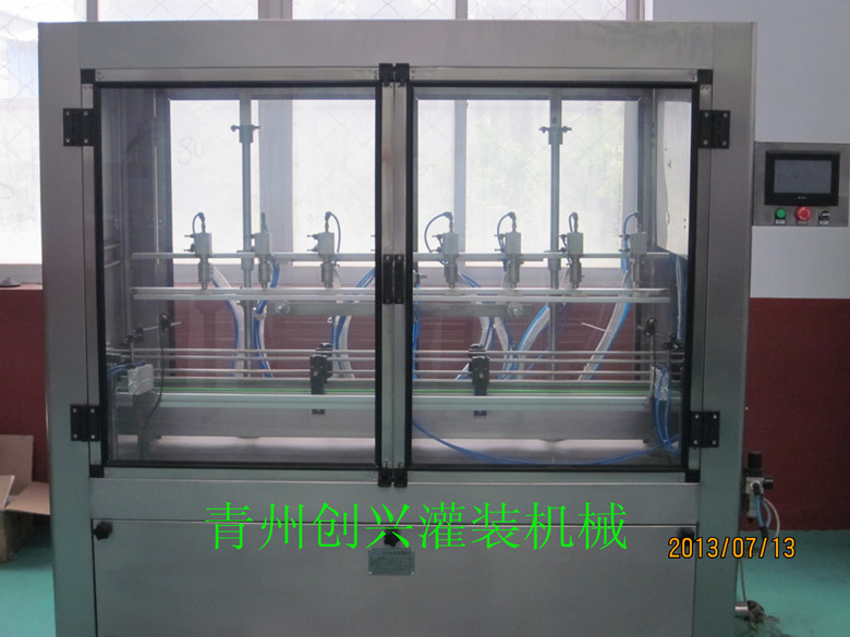 全自动直线玻璃水灌装机