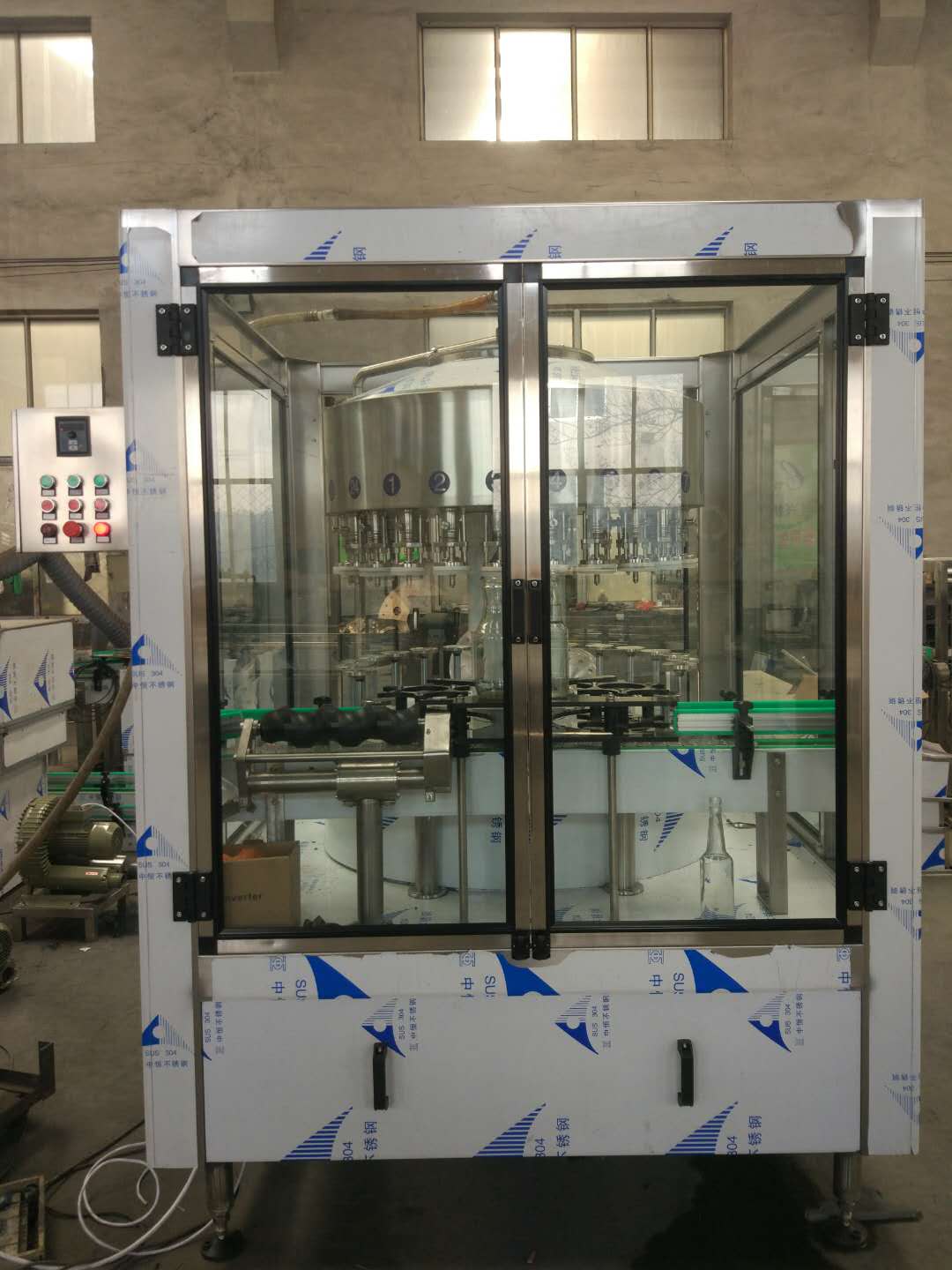 全自动负压葡萄酒灌装机